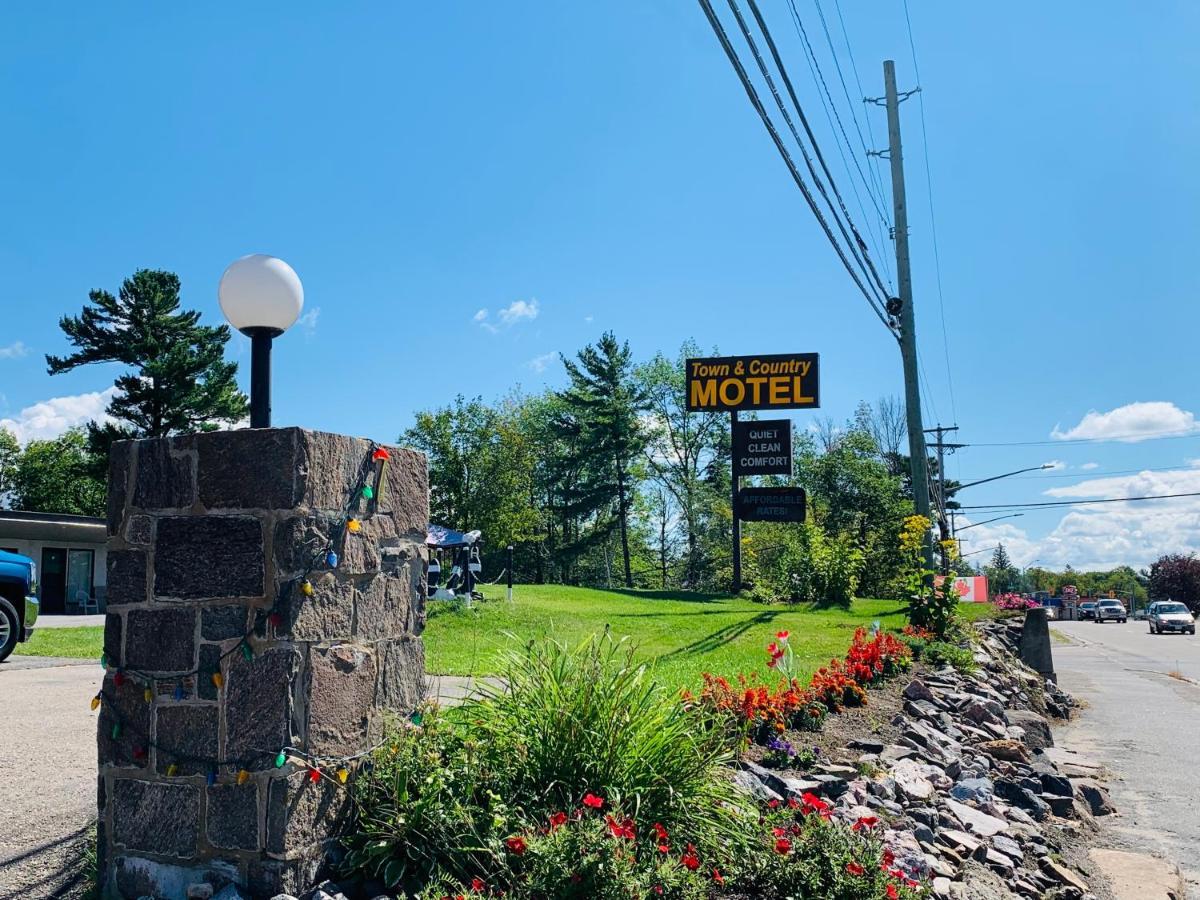 Town & Country Motel Parry Sound Kültér fotó